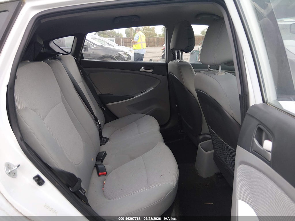 2014 Hyundai Accent GS photo 8