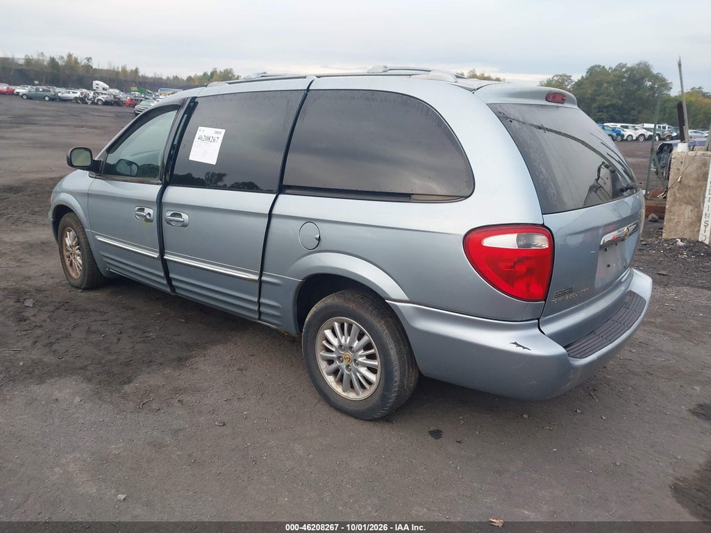 2002 Chrysler Town & Country Limited photo 3