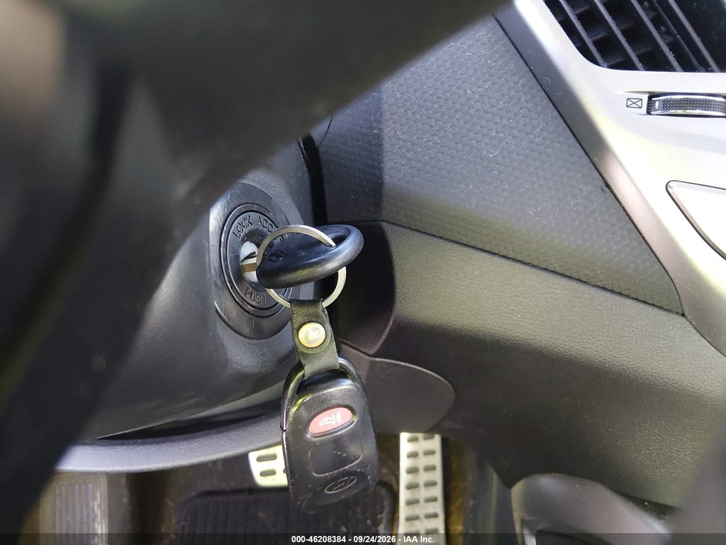 2012 Hyundai Veloster Gray INT photo 11