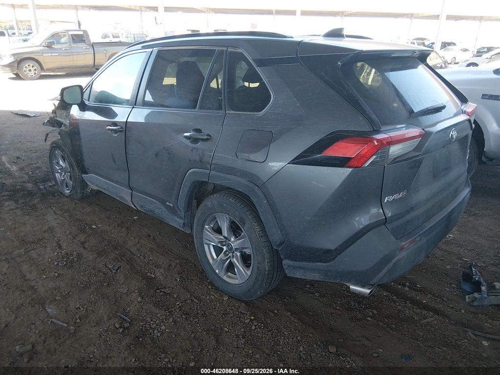 2024 Toyota RAV4 Hybrid XLE photo 3