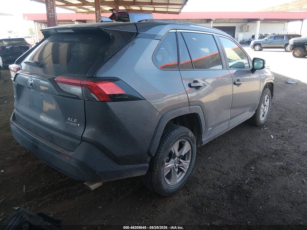 2024 Toyota RAV4 Hybrid XLE photo 4