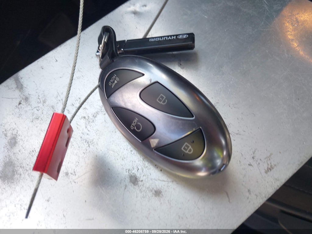 2025 Hyundai Elantra SEL Convenience photo 11