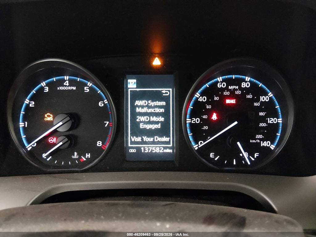 2017 Toyota RAV4 LE photo 7