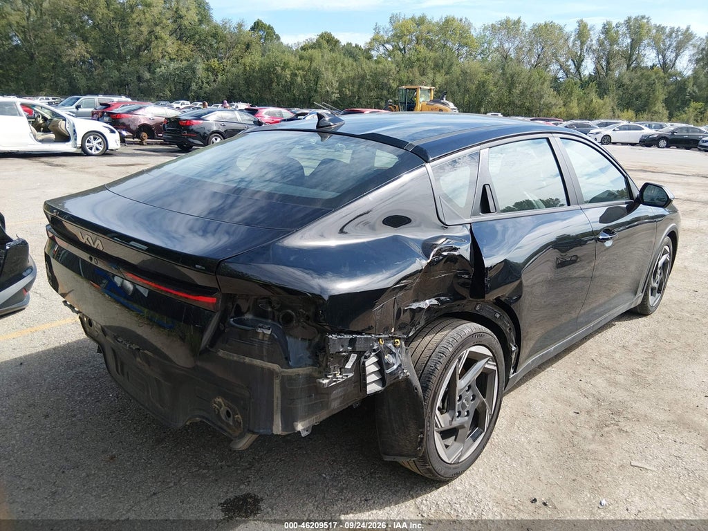 2025 Kia K4 EX photo 4