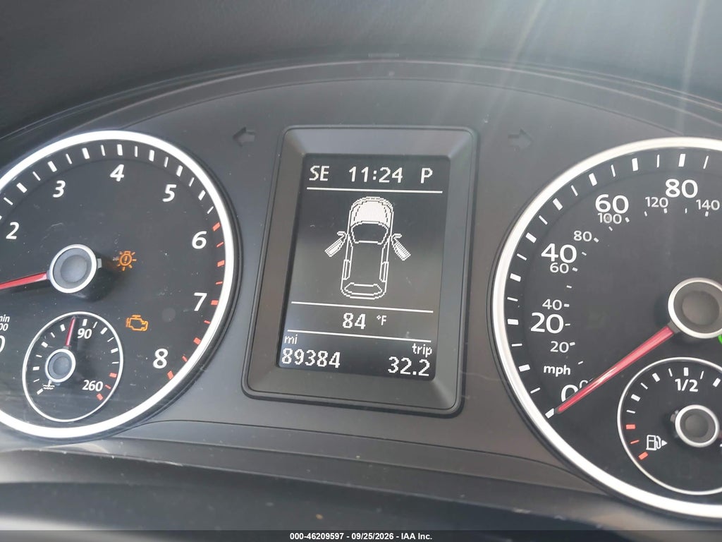 2017 Volkswagen Tiguan 2.0T Wolfsburg Edition photo 7