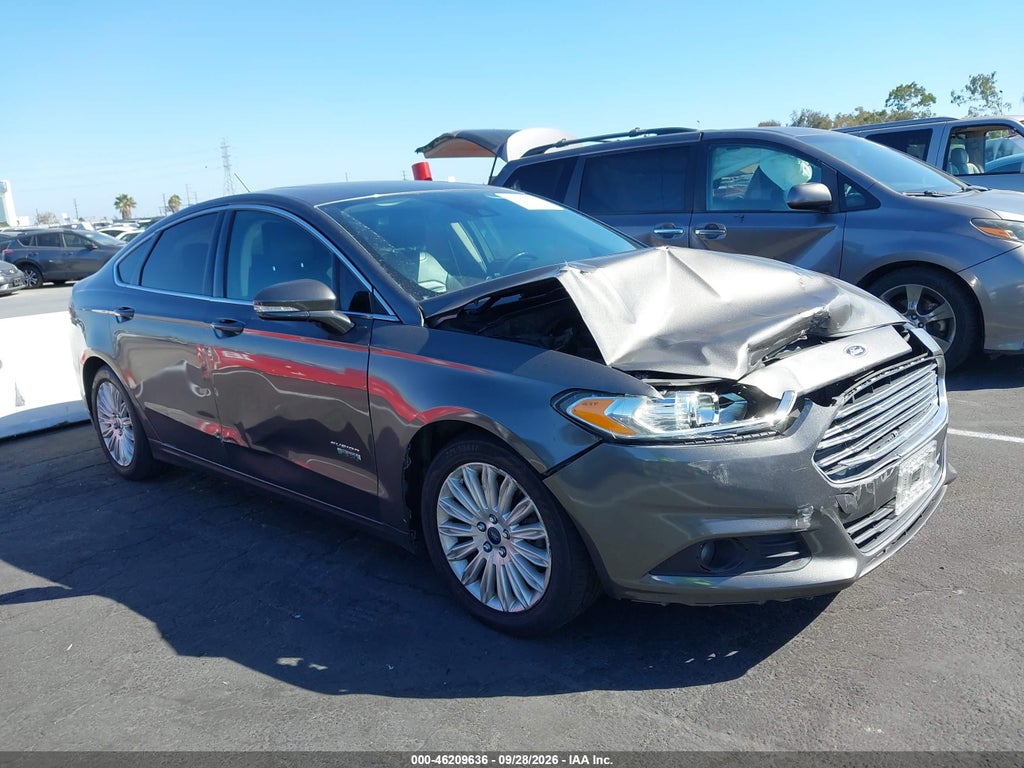 2016 Ford Fusion Energi SE Luxury photo 1