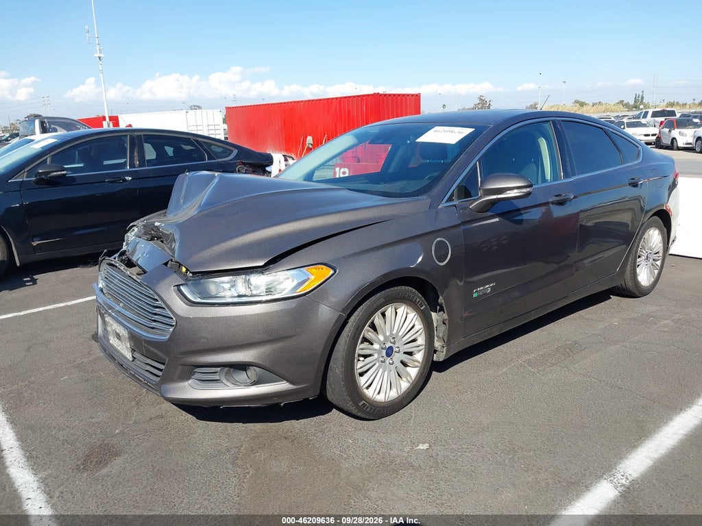 2016 Ford Fusion Energi SE Luxury photo 2