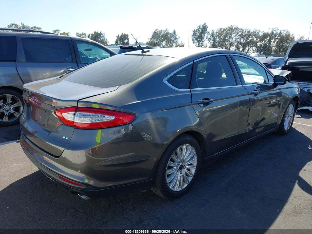 2016 Ford Fusion Energi SE Luxury photo 4