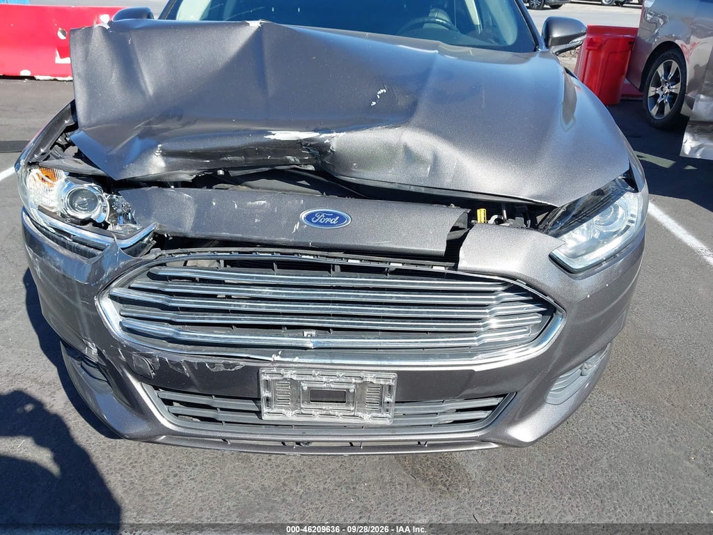 2016 Ford Fusion Energi SE Luxury photo 6