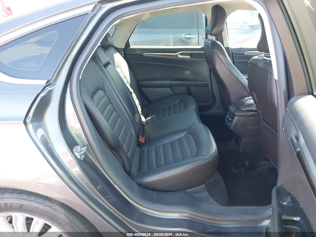 2016 Ford Fusion Energi SE Luxury photo 8