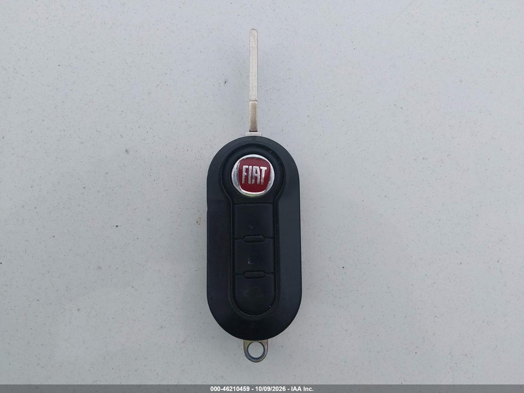 2017 Fiat 500 POP photo 11