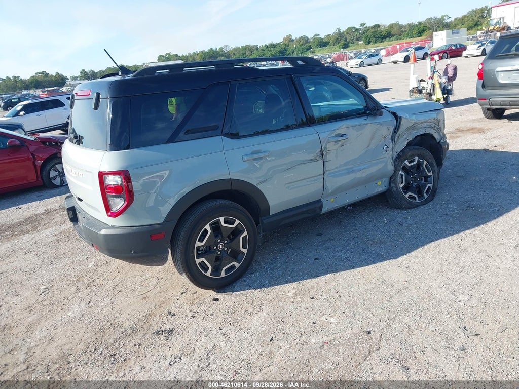 2024 Ford Bronco Sport Outer Banks photo 4