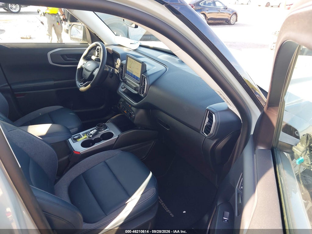 2024 Ford Bronco Sport Outer Banks photo 5