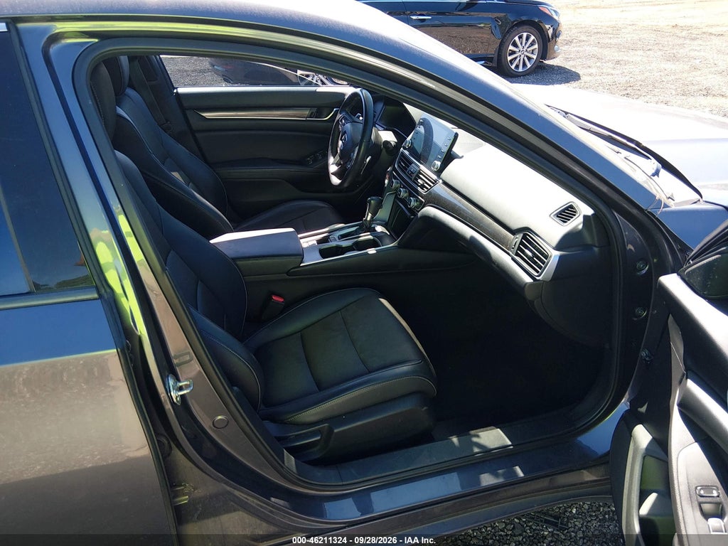 2018 Honda Accord Sport photo 5