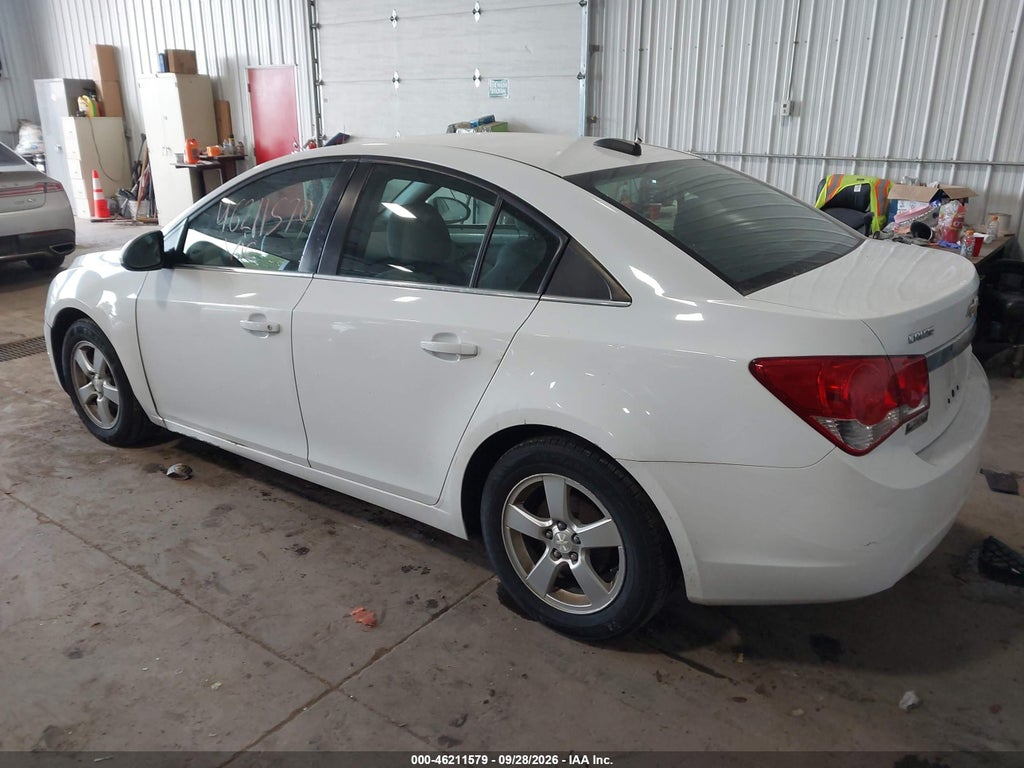 2015 Chevrolet Cruze 1LT Auto photo 3