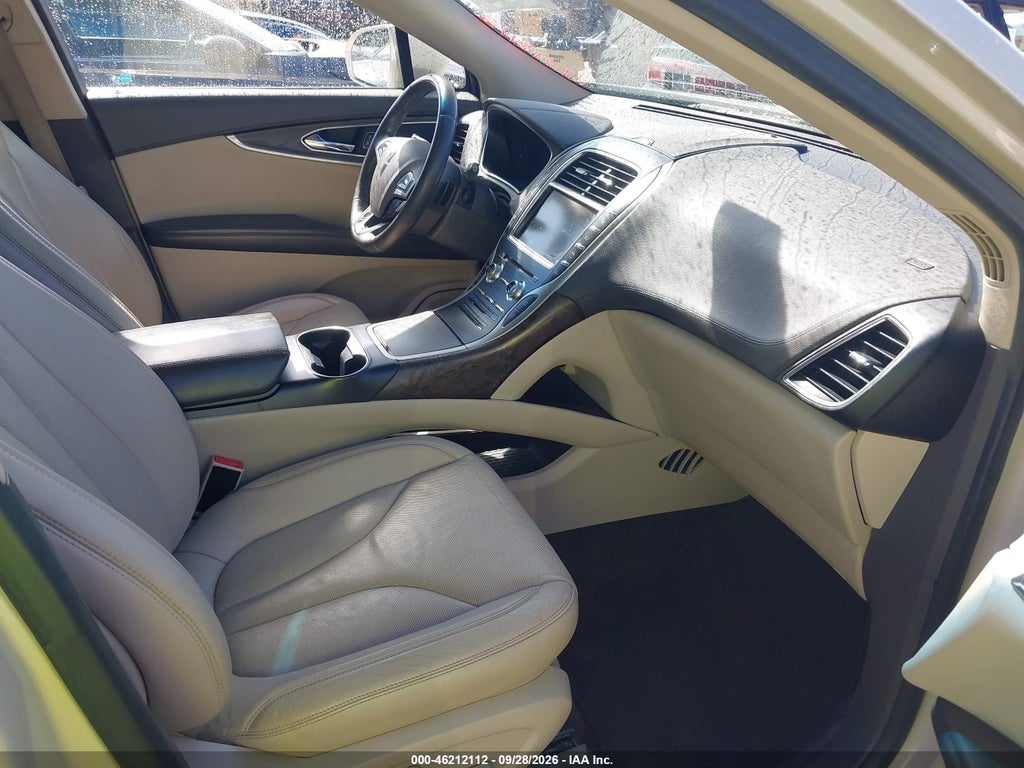 2016 Lincoln MKX Reserve photo 5