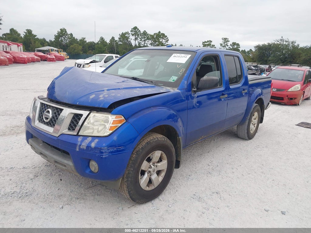2012 Nissan Frontier SV photo 2