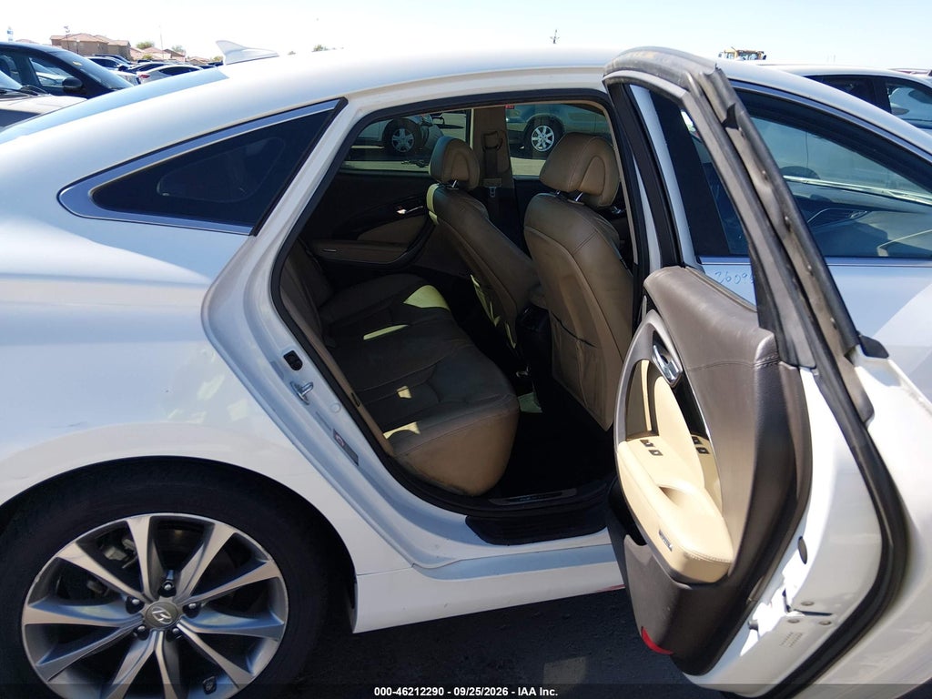 2016 Hyundai Azera photo 8