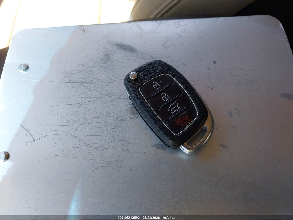 2017 Hyundai Santa FE Sport 2.4L photo 11