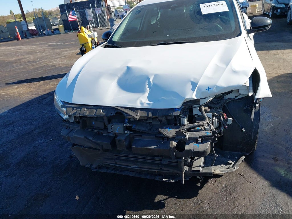 2022 Nissan Sentra SR Xtronic CVT photo 6