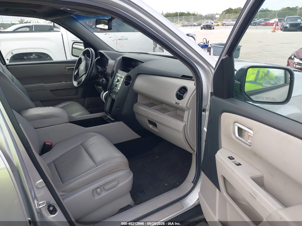 2011 Honda Pilot EX-L photo 5