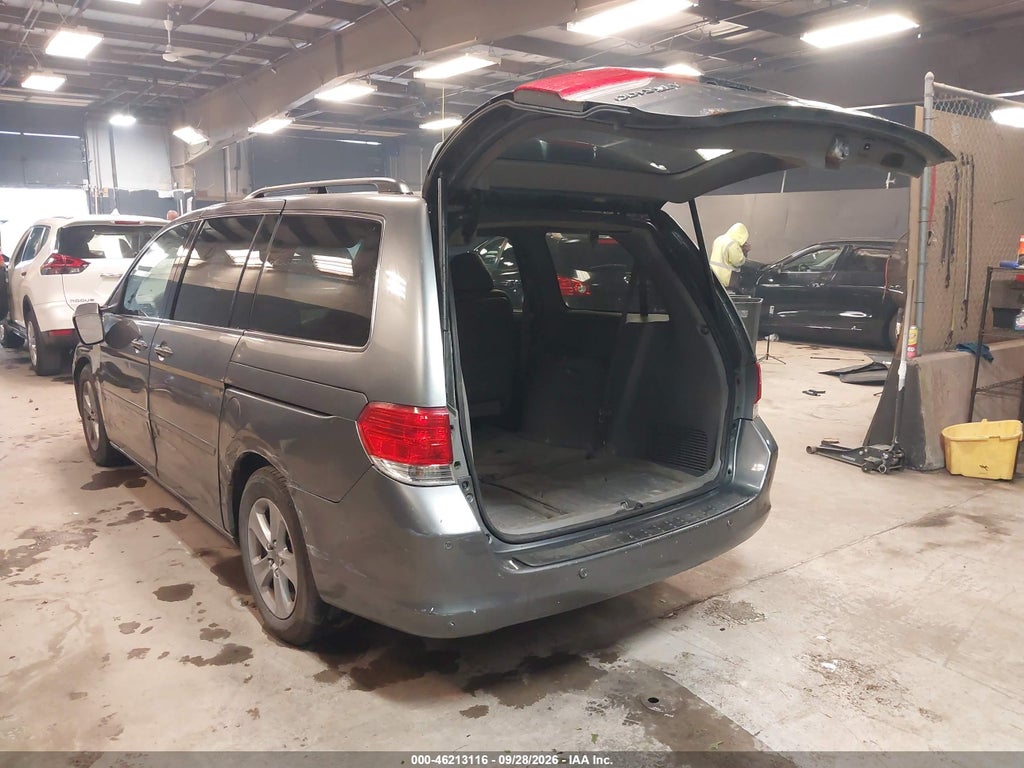 2009 Honda Odyssey Touring photo 3