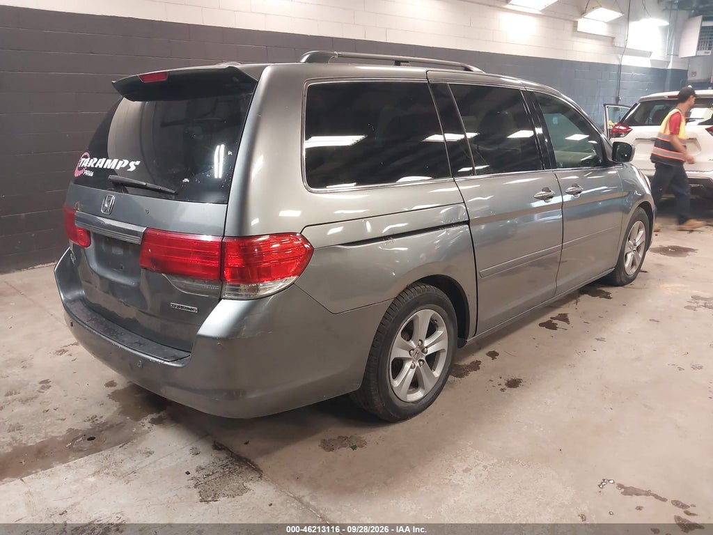 2009 Honda Odyssey Touring photo 4