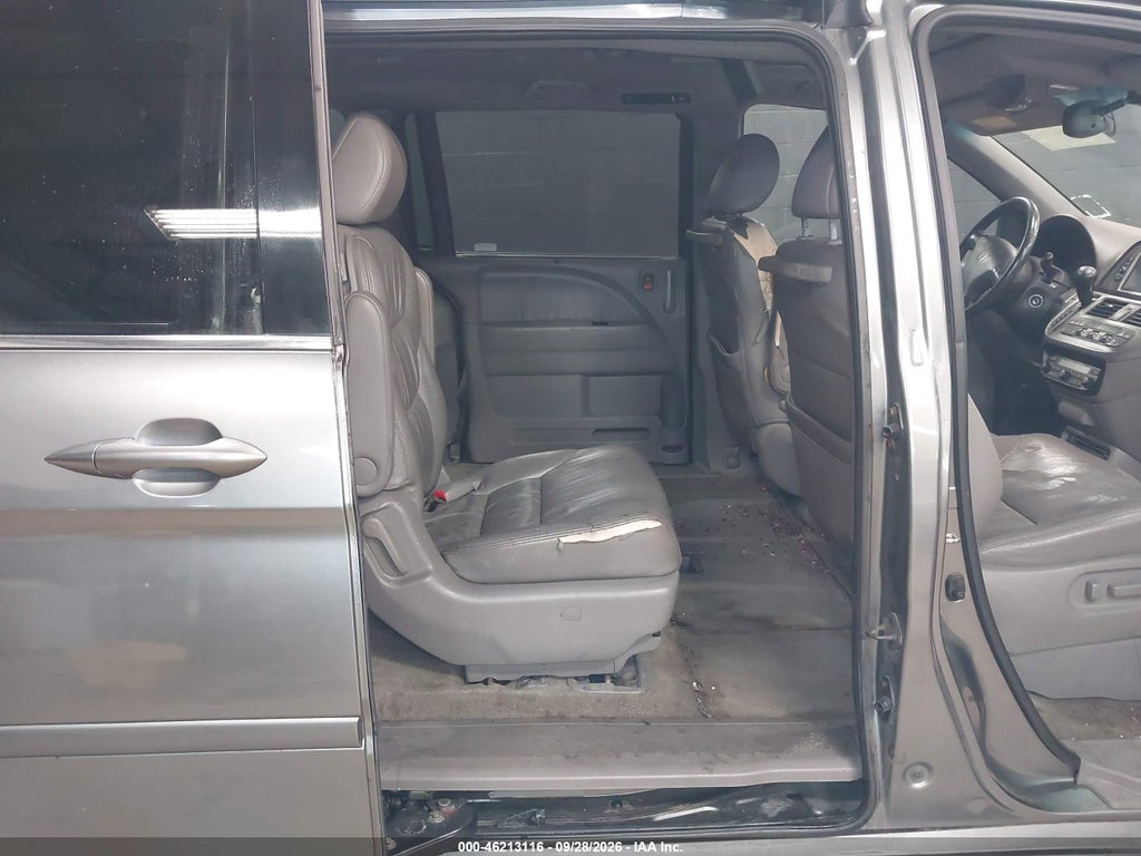 2009 Honda Odyssey Touring photo 8