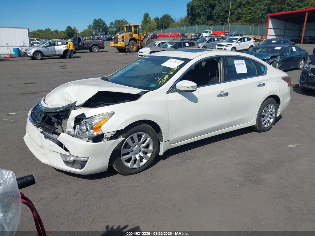 2015 Nissan Altima 2.5 SV photo 2