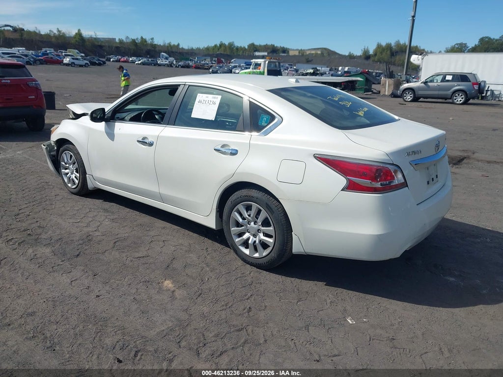 2015 Nissan Altima 2.5 SV photo 3