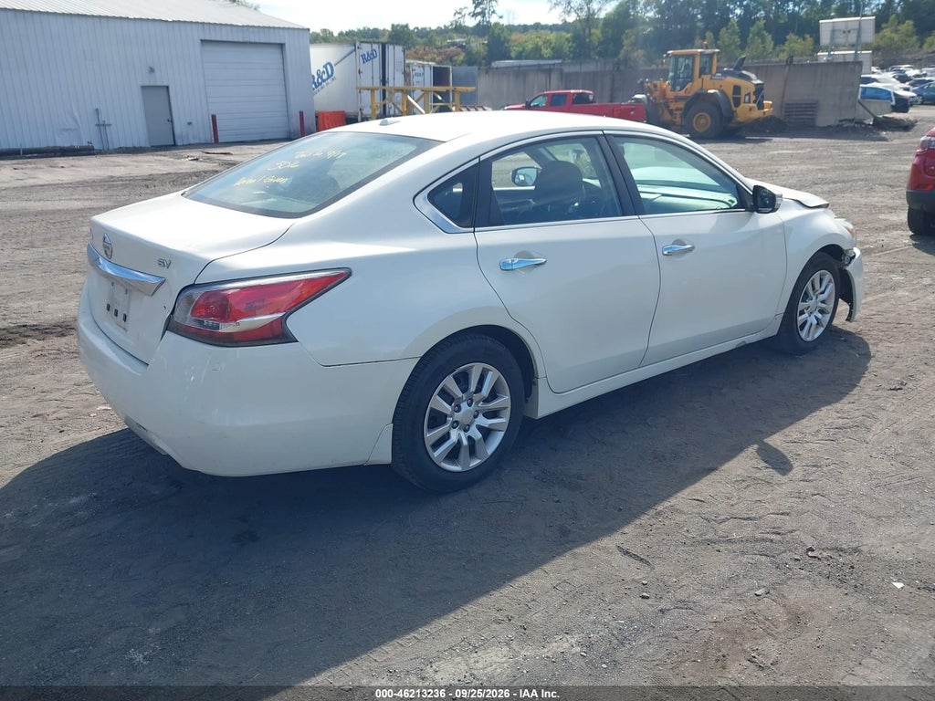 2015 Nissan Altima 2.5 SV photo 4