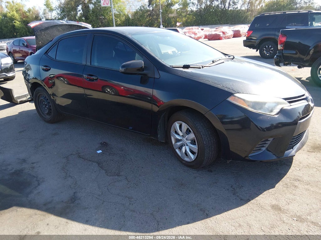 2016 Toyota Corolla LE photo 1