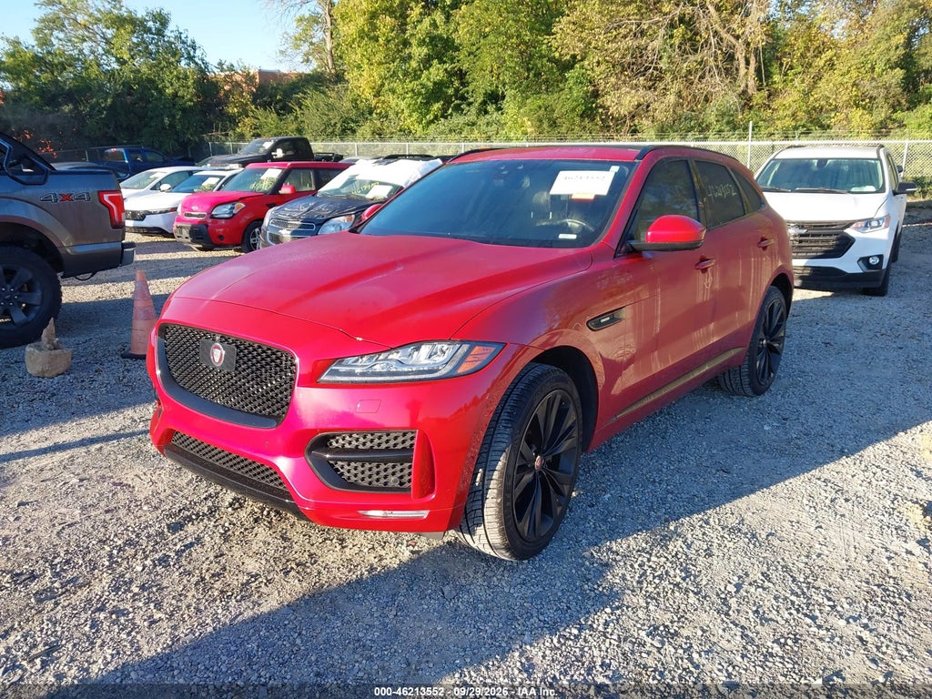 2017 Jaguar F-Pace 35T R-Sport photo 2
