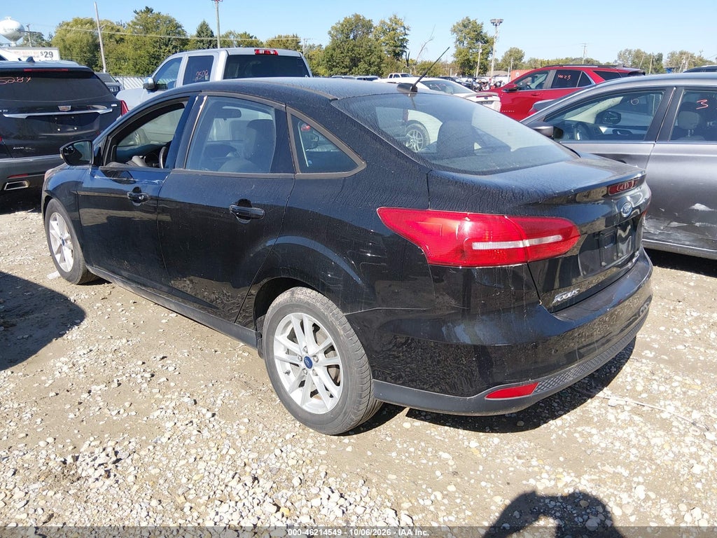 2015 Ford Focus SE photo 3