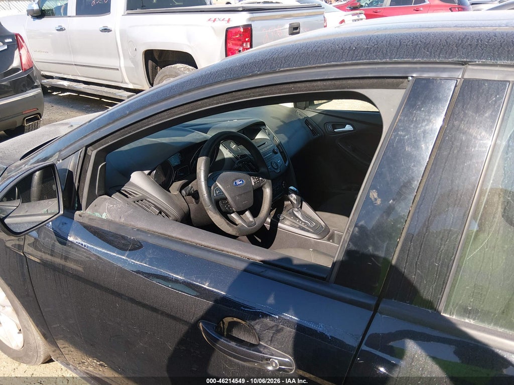 2015 Ford Focus SE photo 6