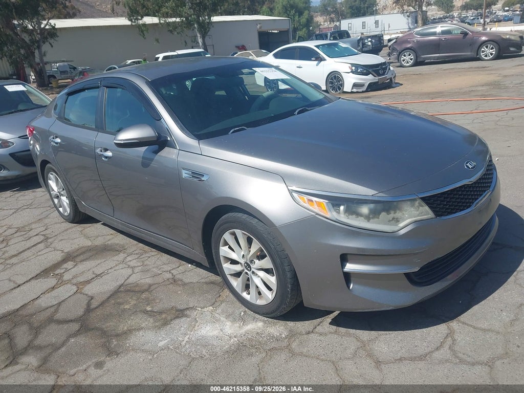 2017 Kia Optima LX photo 1