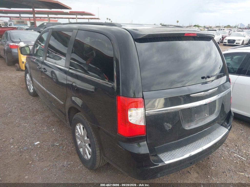 2012 Chrysler Town & Country Touring-L photo 3