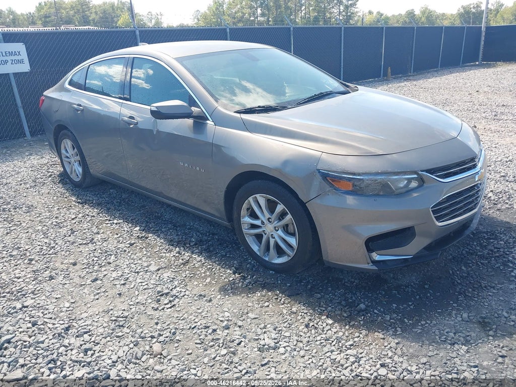2018 Chevrolet Malibu LT photo 1
