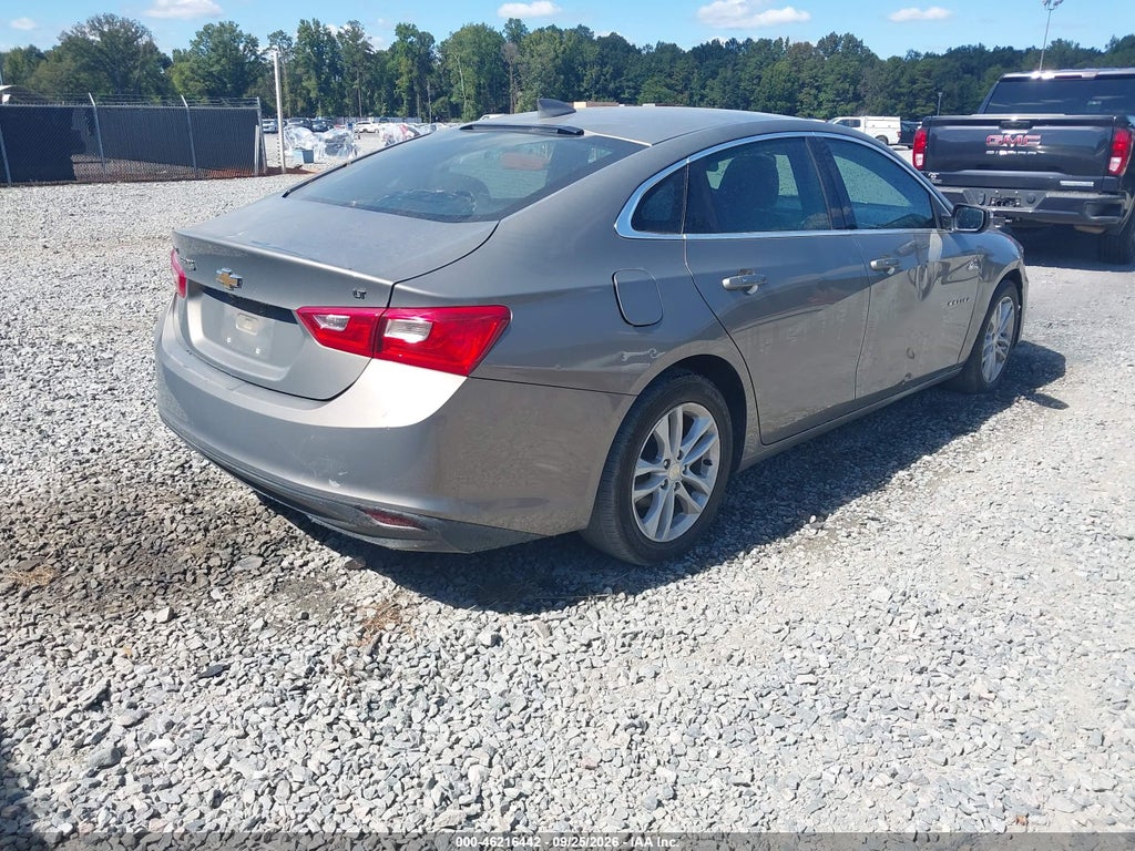 2018 Chevrolet Malibu LT photo 4