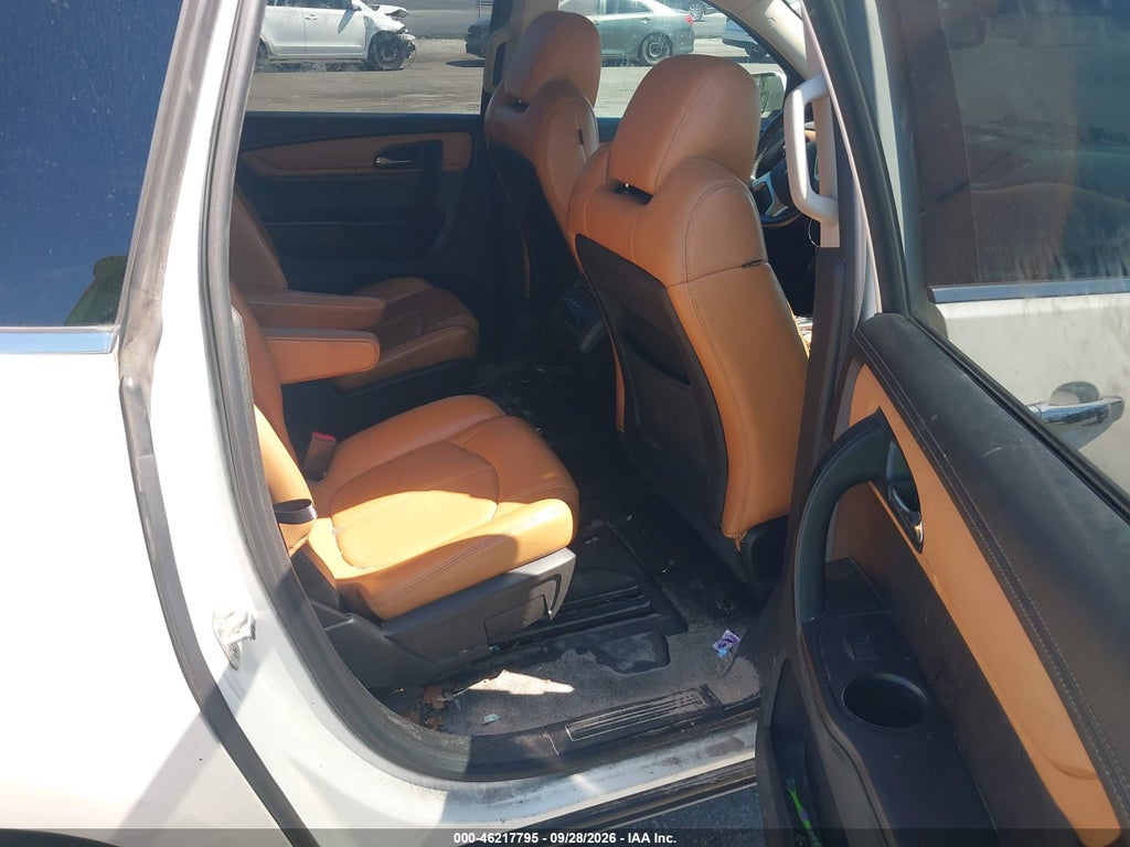 2013 Chevrolet Traverse 2LT photo 8