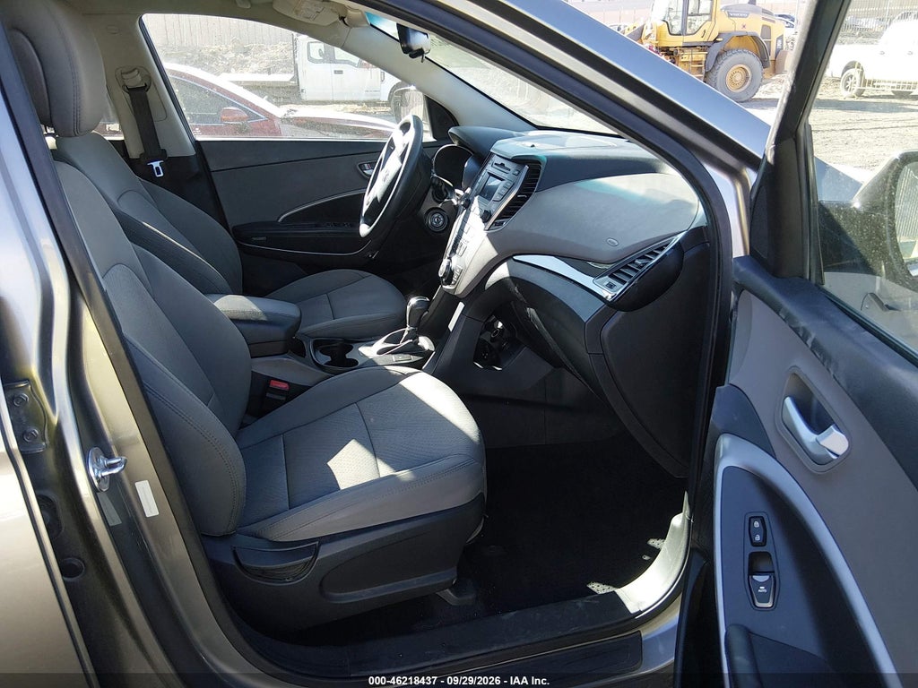 2016 Hyundai Santa FE Sport 2.4L photo 5