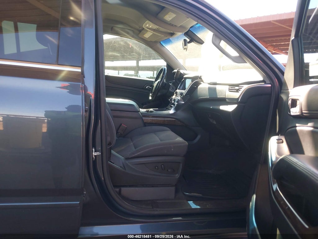 2020 Chevrolet Suburban 2WD LS photo 5