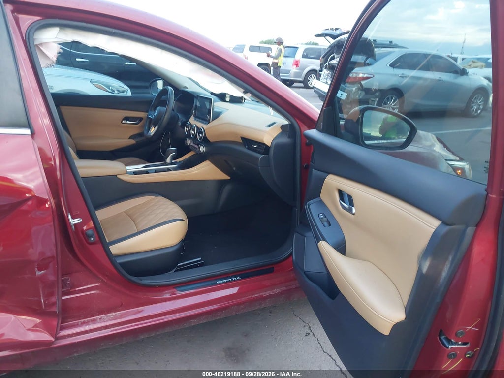2021 Nissan Sentra SV Xtronic CVT photo 5