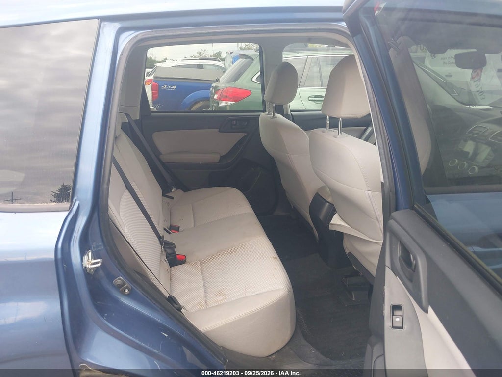2016 Subaru Forester 2.5I Premium photo 8