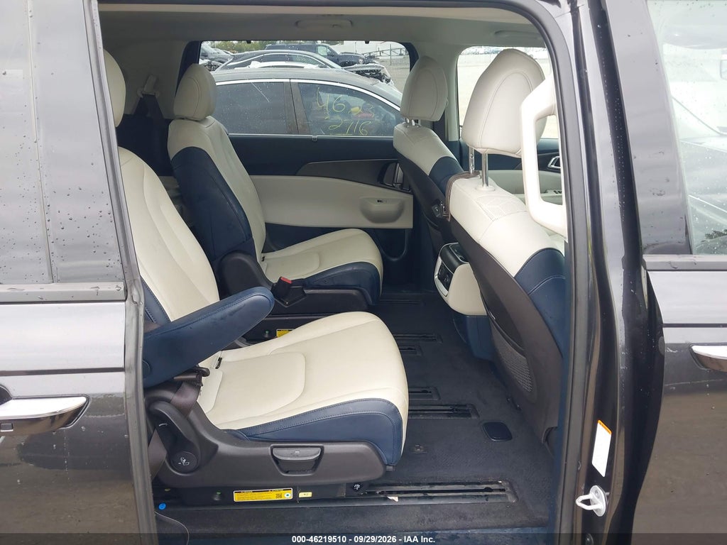 2026 Kia Carnival MPV Hybrid SX photo 8