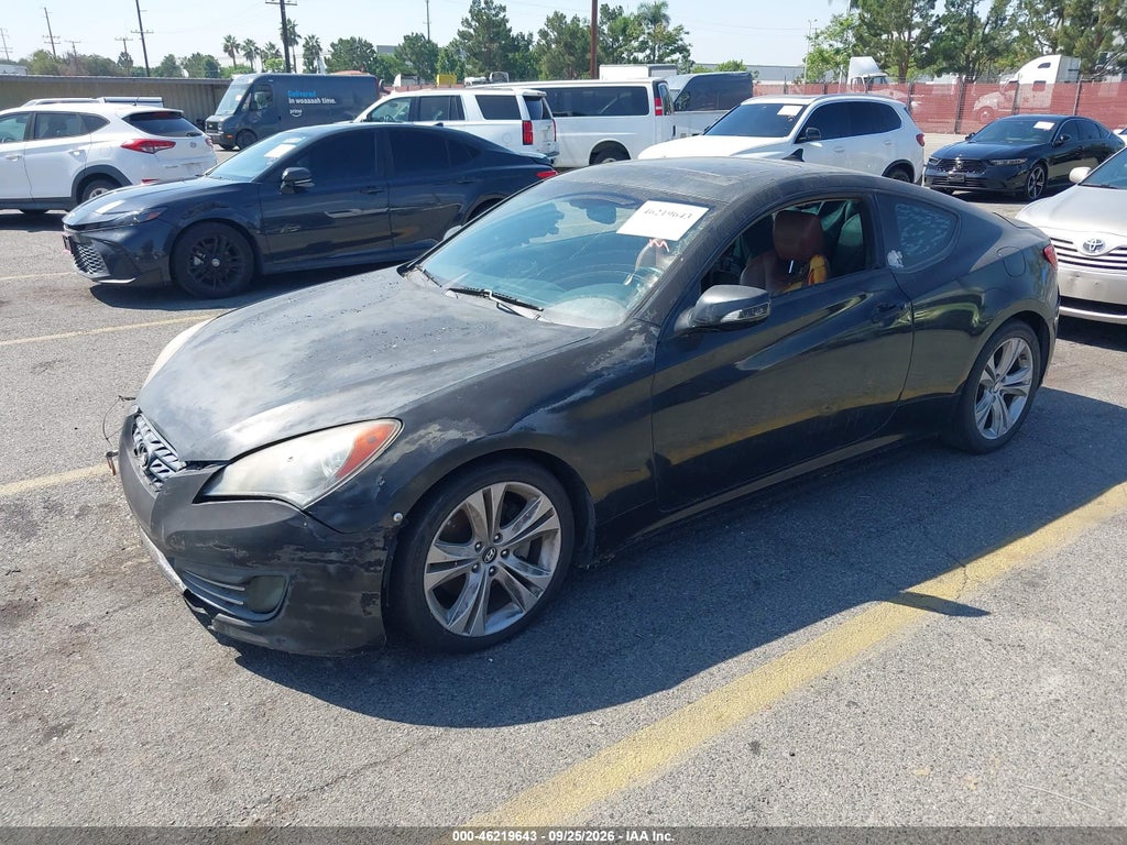 2010 Hyundai Genesis 3.8 Grand Touring photo 2