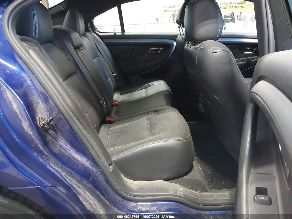 2013 Ford Taurus SEL photo 8