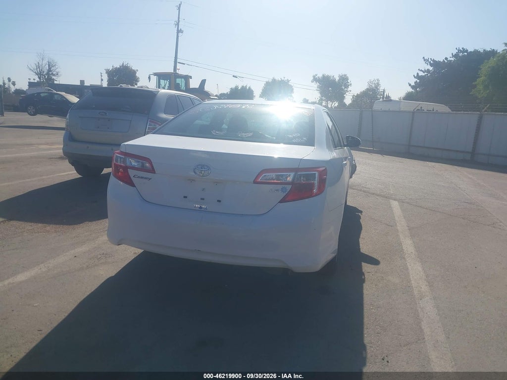 2012 Toyota Camry LE photo 4