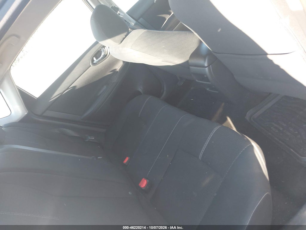 2017 Nissan Sentra S photo 8