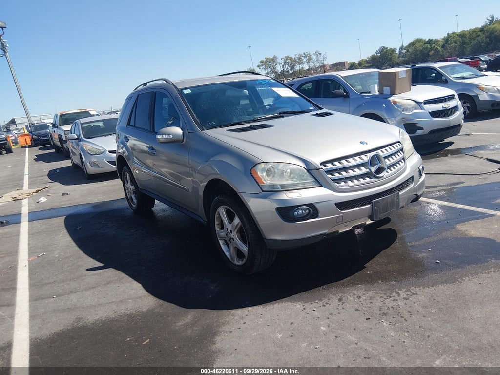 2008 Mercedes-Benz ML 350 4MATIC photo 1